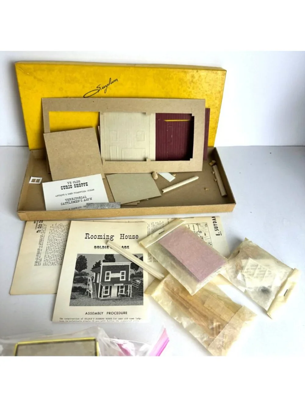 Suydam HO Scale Building Kit Rooming House Goldies Place Vintage Model